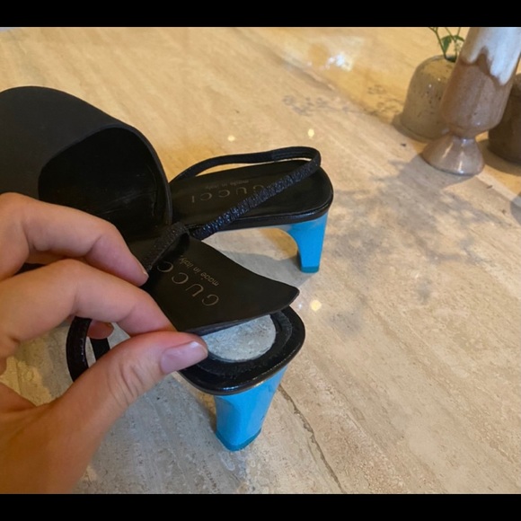 Gucci by Tom Ford Blue Kitten Heel - Picture 2 of 4